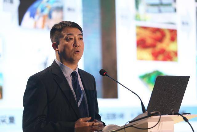 2019煙臺(tái)院士峰會(huì)暨數(shù)字地球與空天信息應(yīng)用發(fā)展論壇順利開幕(圖7) 2019煙臺(tái)院士峰會(huì)暨數(shù)字地球與空天信息應(yīng)用發(fā)展論壇順利開幕(圖7)