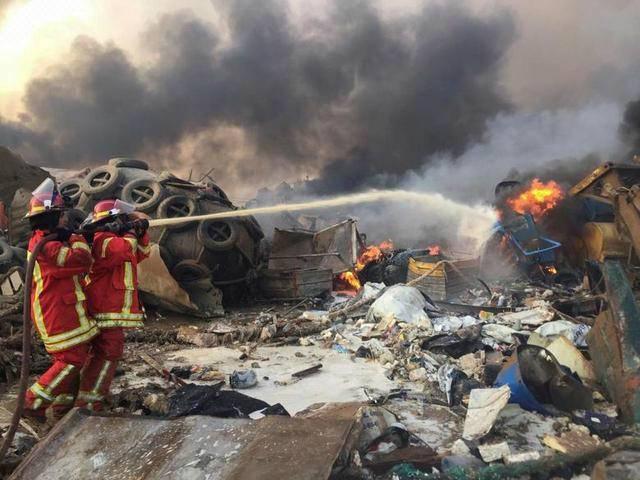 黎巴嫩首都爆炸已致70余人死亡 市長稱這是一場(chǎng)災(zāi)難(圖2)