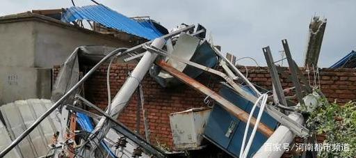 綏化突遭龍卷風(fēng)襲擊，房蓋在天上飛！村民：我70歲沒(méi)見(jiàn)過(guò)這事(圖4)
