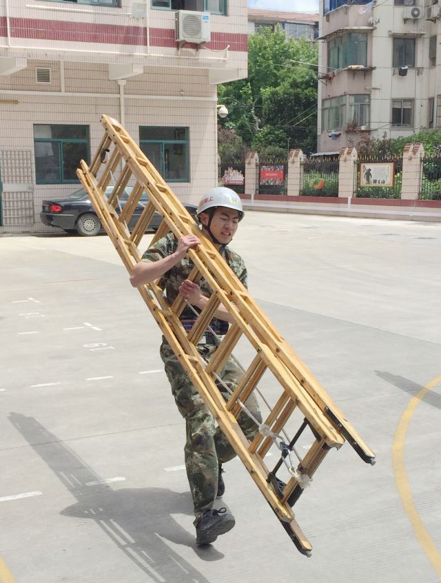 消防裝備:消防梯介紹(圖2) 消防裝備:消防梯介紹(圖2)